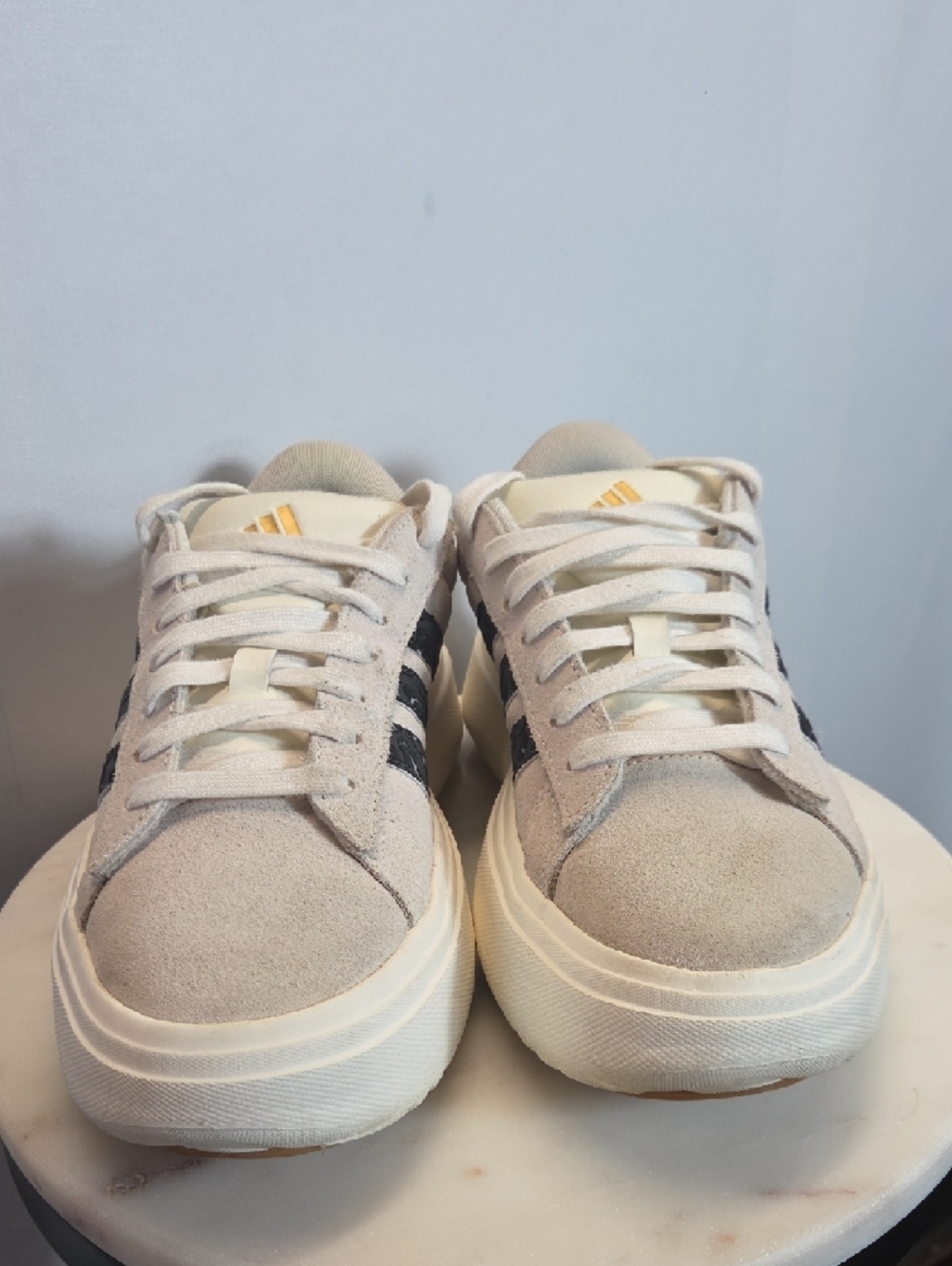 Adidas Grand Court Platform Cream Suede  Size 7 - Picture 2 of 7